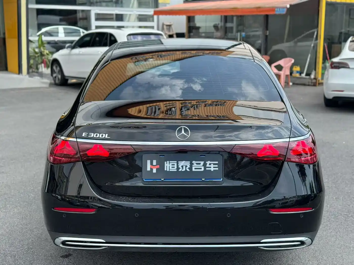Фото 8 - Mercedes-Benz E-Class