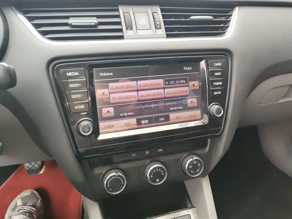 Škoda Octavia 2015 1.6L Manual逸俊版 фото 13