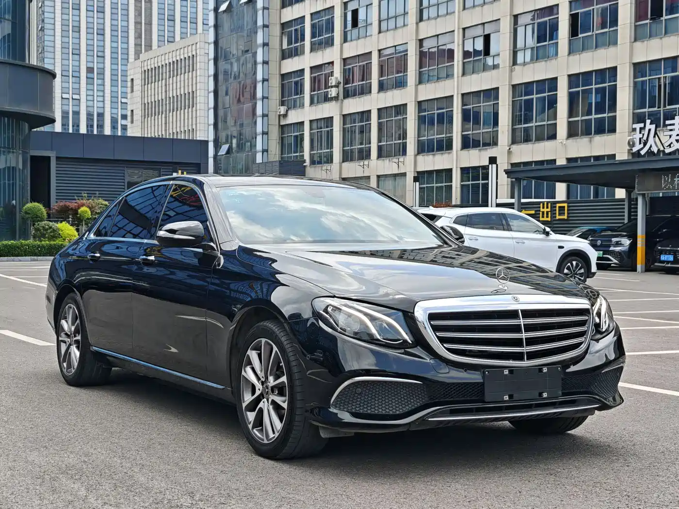 Mercedes-Benz E-Class 2020 E 260 L фото 3