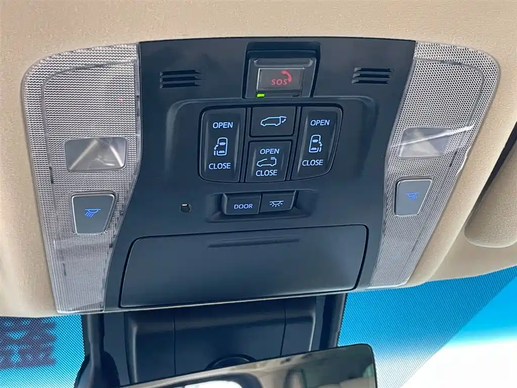 Toyota Alphard 2023 Dual Hybrid 2.5L Ultimate Gold Edition фото 29