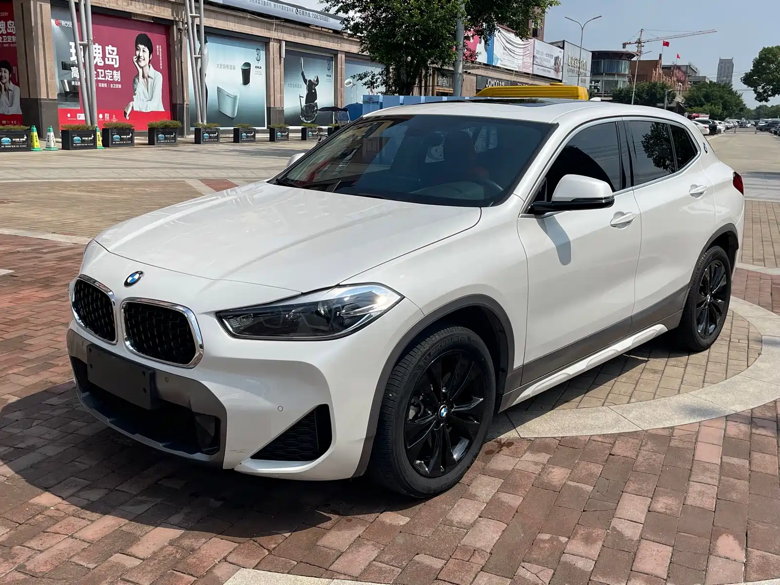 Фото 1 - BMW X2