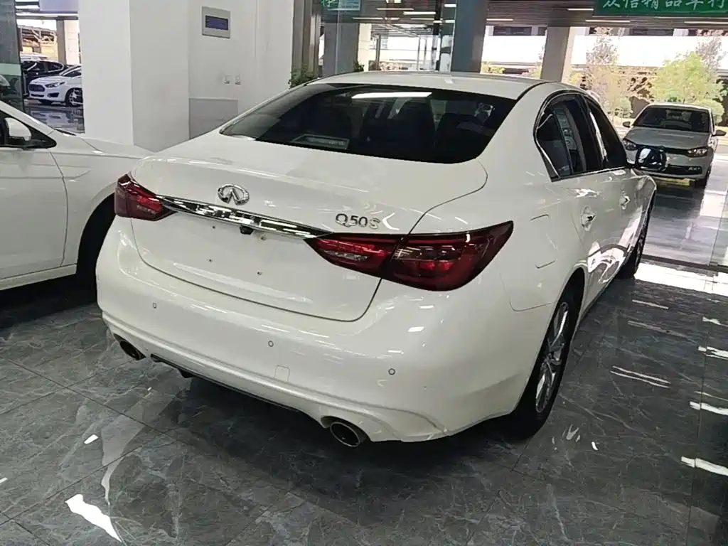 Infiniti Q50L 2020 2018 2.0T Comfort (China VI)