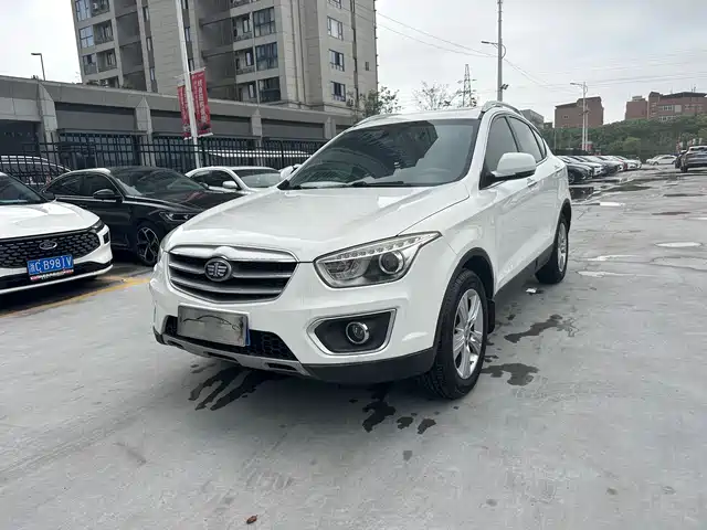  Besturn Besturn X80 2015 1.8T Automatic Luxury