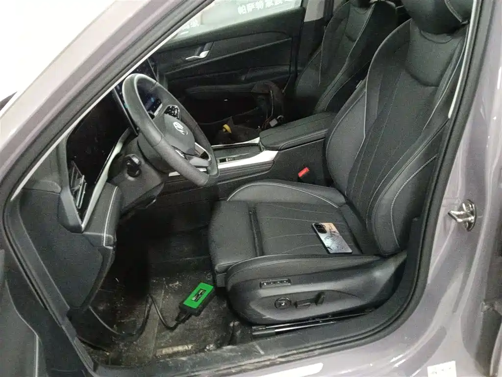 Volkswagen Passat 2025 Pro 380TSI Dragon Prestige Edition фото 15