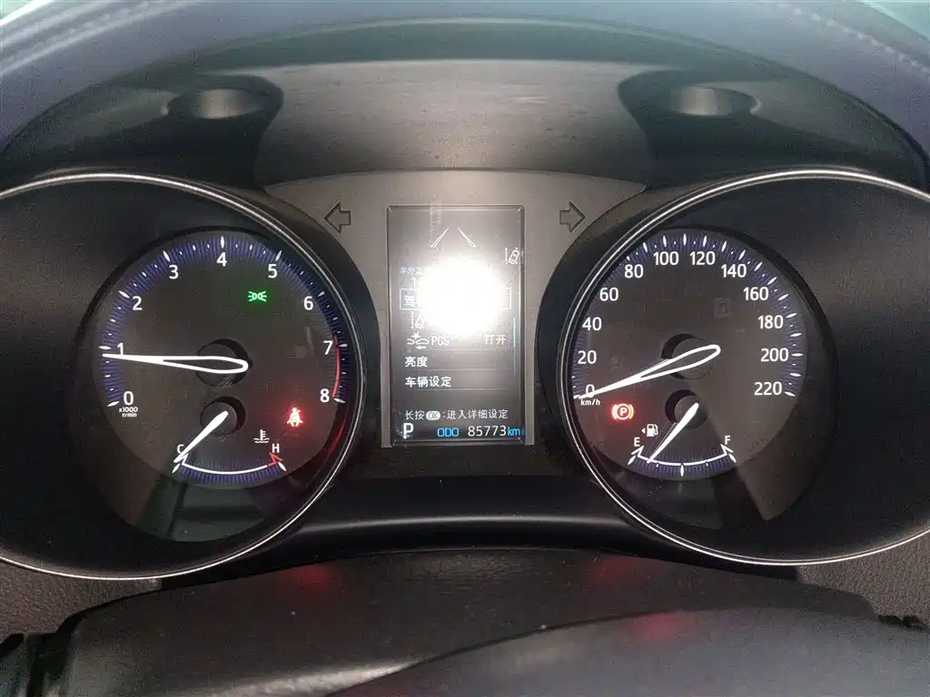 Toyota C-HR 2021 2.0L Comfort Edition фото 8
