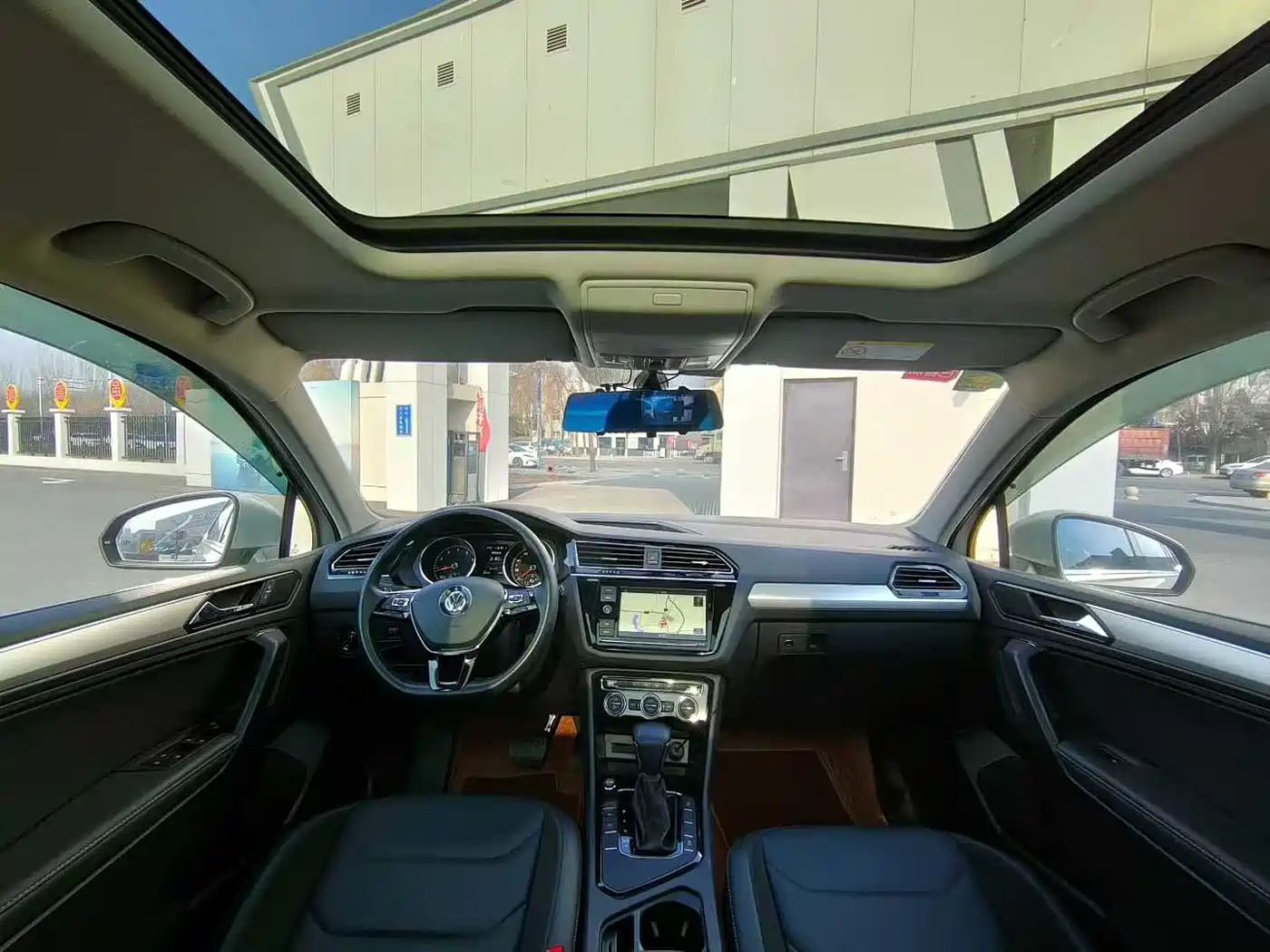 Volkswagen Tiguan L 2019 330TSI Automatic 2WD Panorama Comfort Edition China VI фото 4