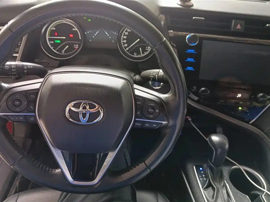 Toyota Camry 2019 Hybrid 2.5HS Trend Edition China V фото 12