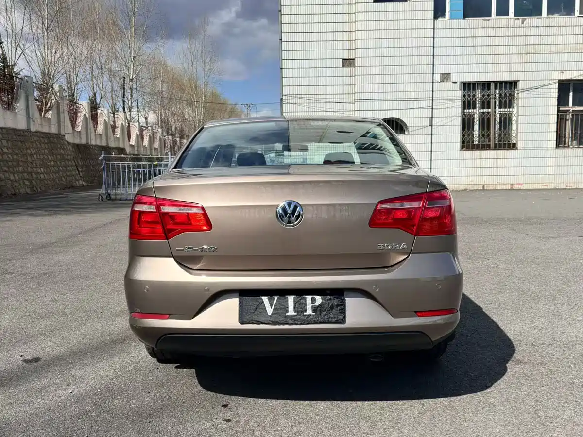Volkswagen Bora 2015 Quality Edition 1.6L Automatic Comfort фото 8
