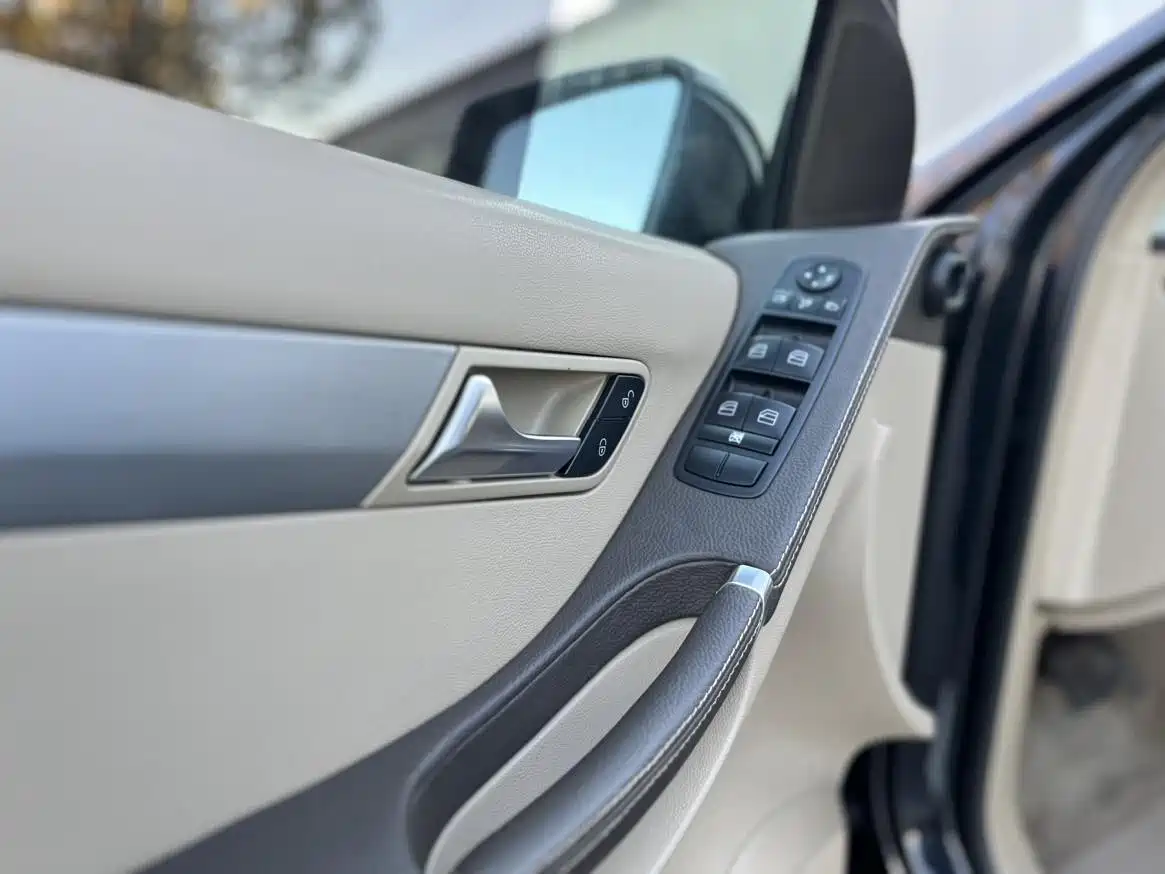 Mercedes-Benz R-Class 2011 R 300 L Business Class фото 14
