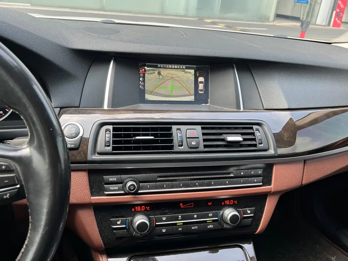 BMW 5 Series 2017 525Li Leading Edition фото 9