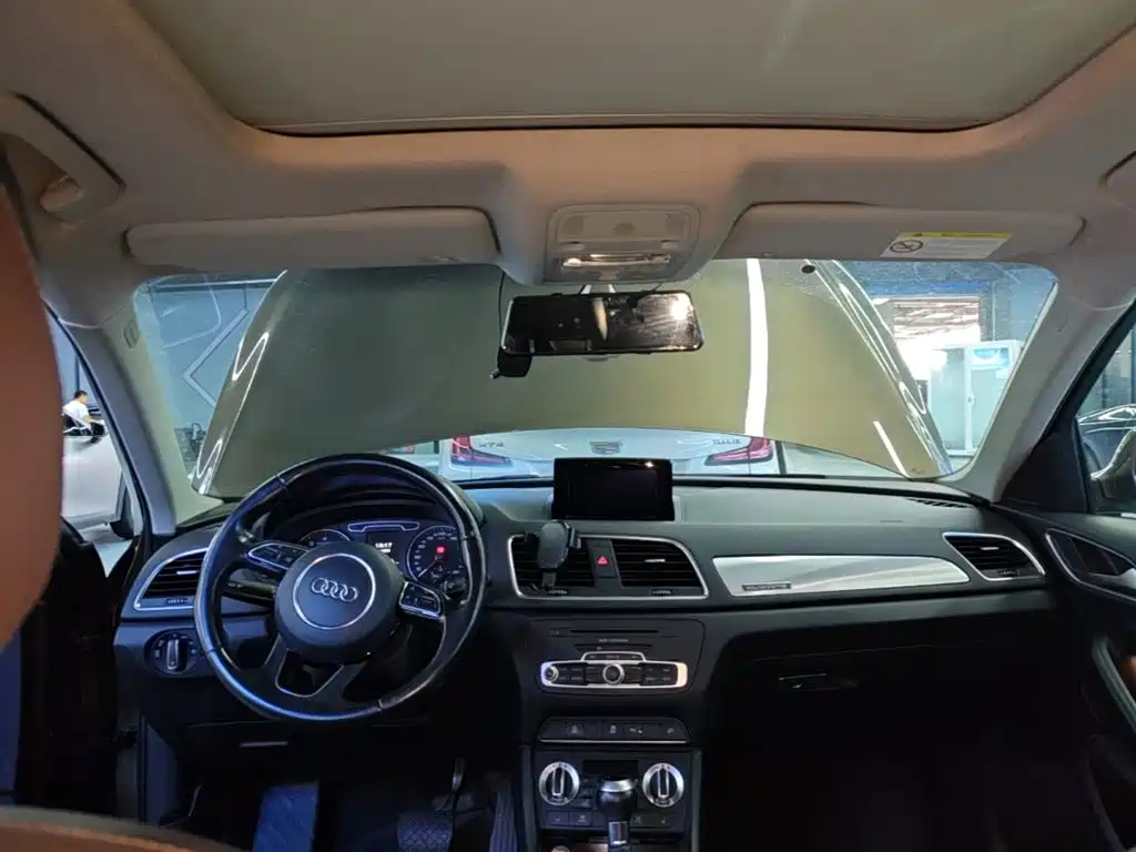 Фото 18 - Audi Q3