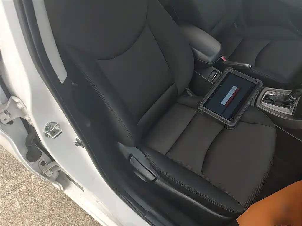 Hyundai Langdong 2016 1.6L Automatic Smart Edition фото 25