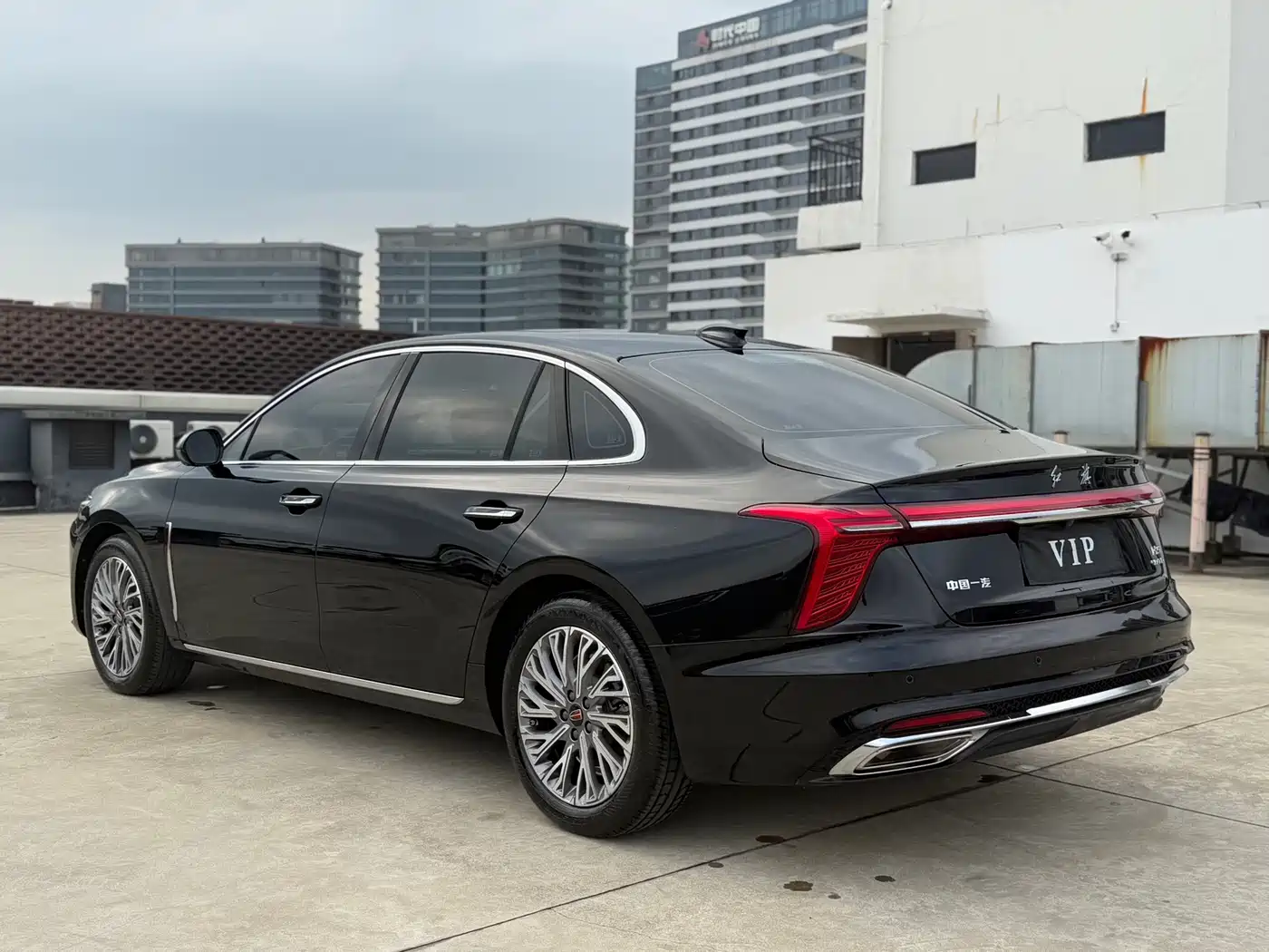 Hongqi H5 2023 2.0T Auto Smart Connect Flag Comfort фото 16