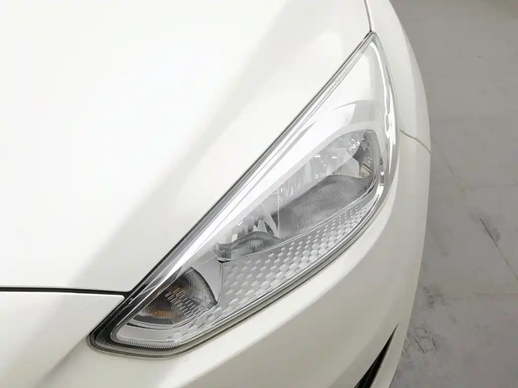 Фото 7 - Ford Focus