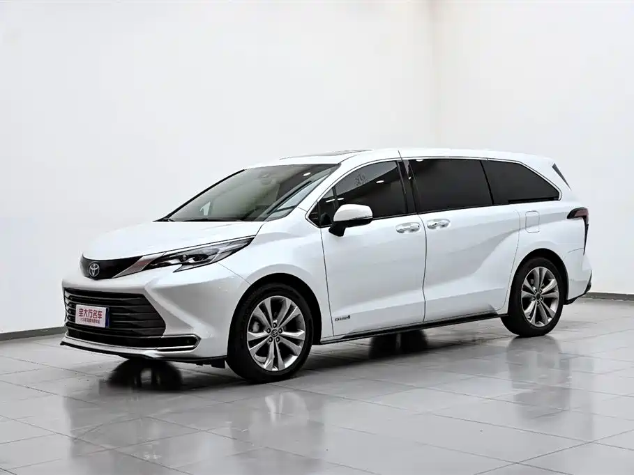 Toyota Sienna 2021 2.5L Hybrid Premium Edition фото 2