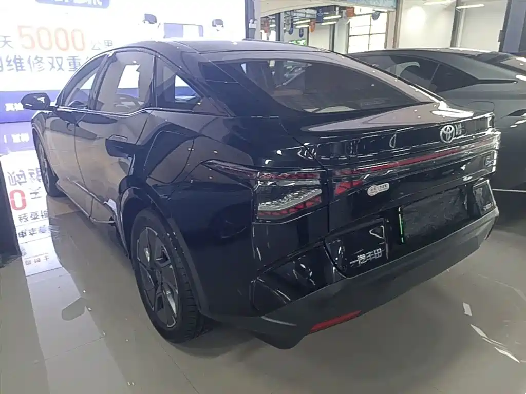 Toyota bZ3 2023 517km Elite PRO фото 5