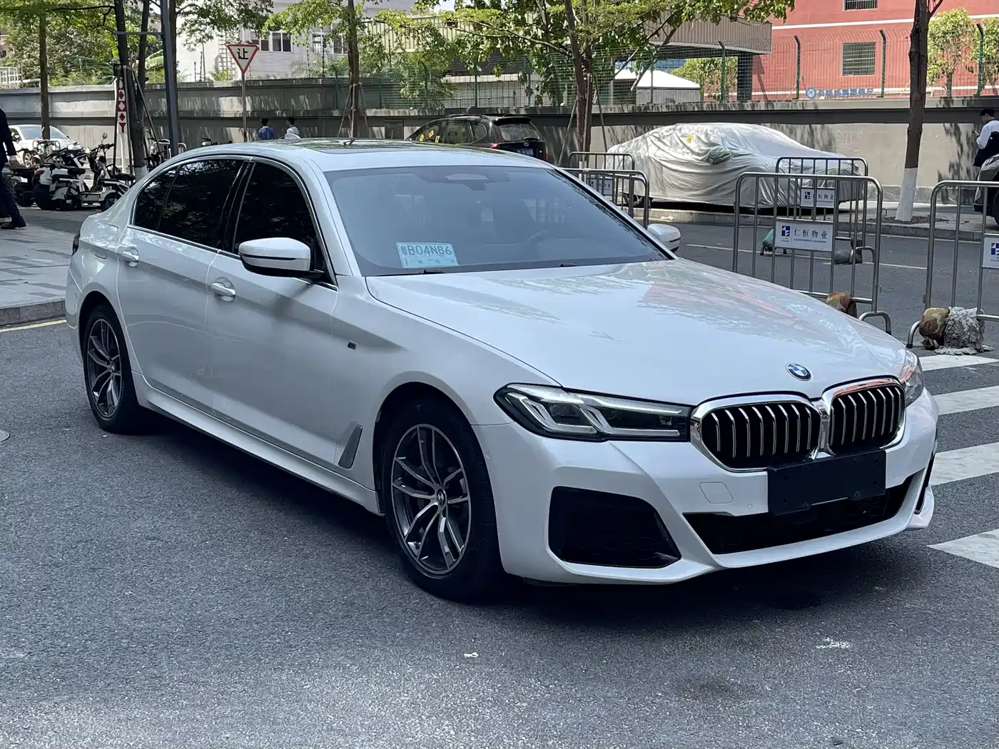 BMW 5 SERIES NEW ENERGY