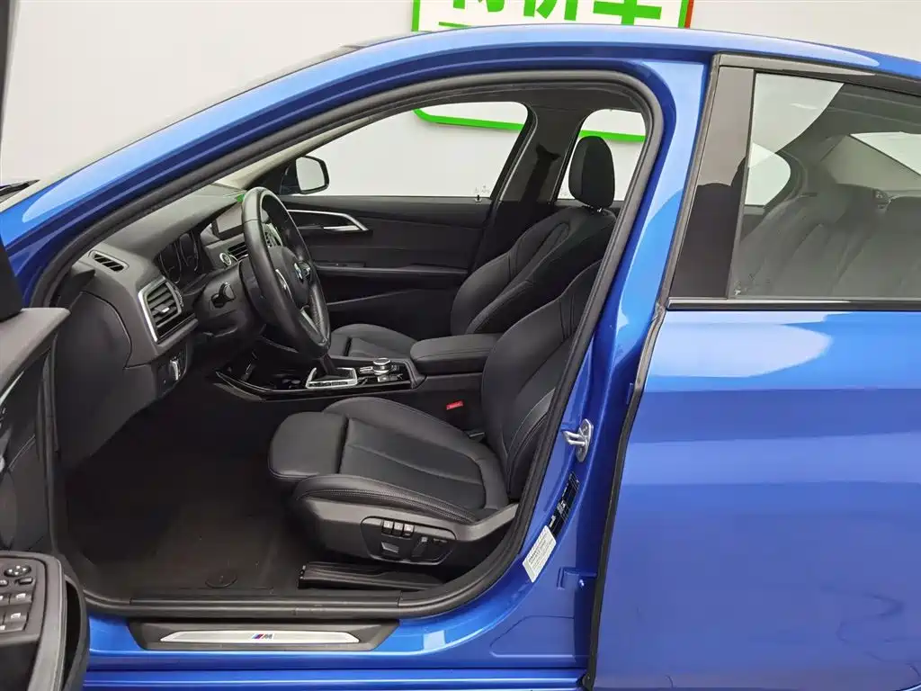 BMW 1 Series 2019 118i M Sport Package фото 10