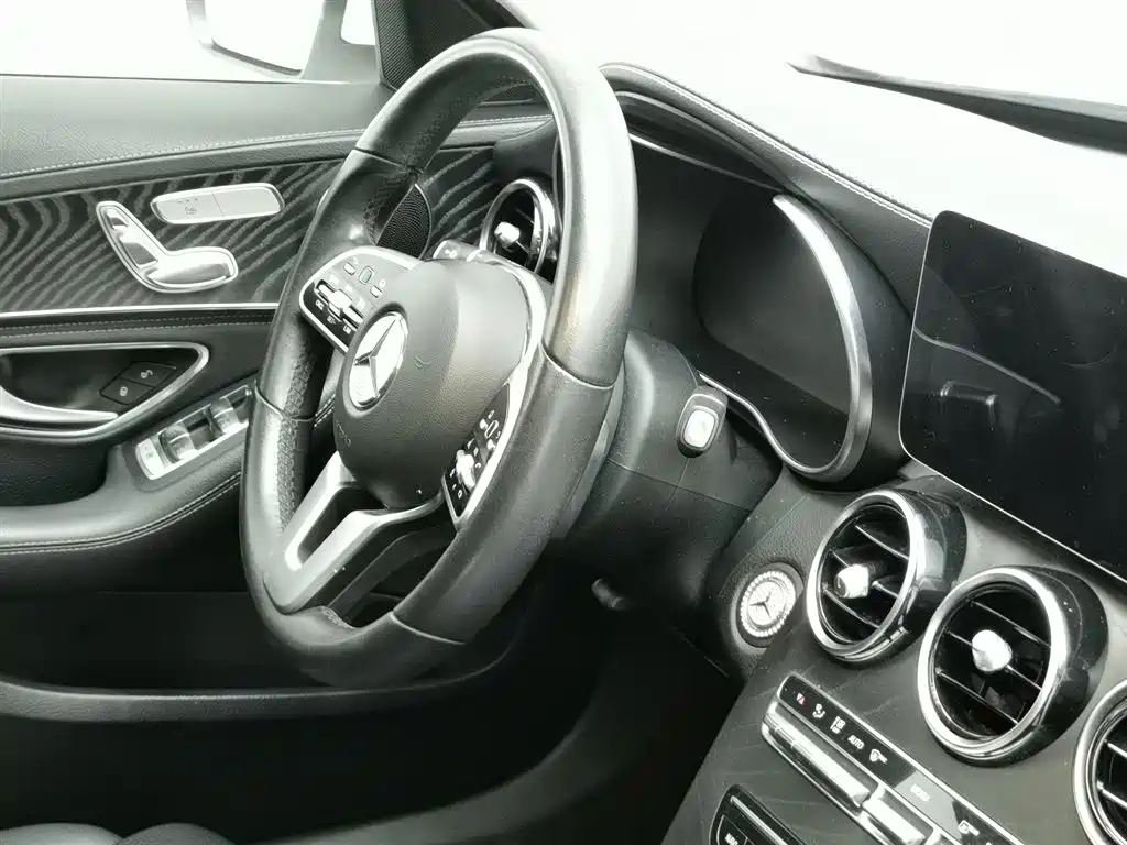 Mercedes-Benz C-Class 2019 Facelift C 260 L Sport фото 22
