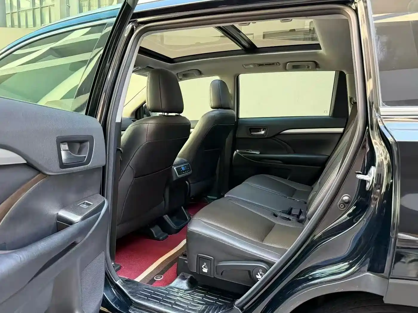 Toyota Highlander 2015 2.0T AWD Luxury Edition 7-seater фото 8