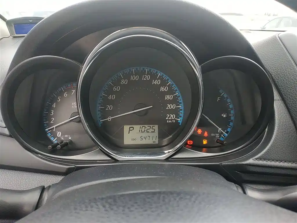 Toyota YARiS L Zhi Xuan 2016 Facelift 1.5E CVT Charming Edition фото 8