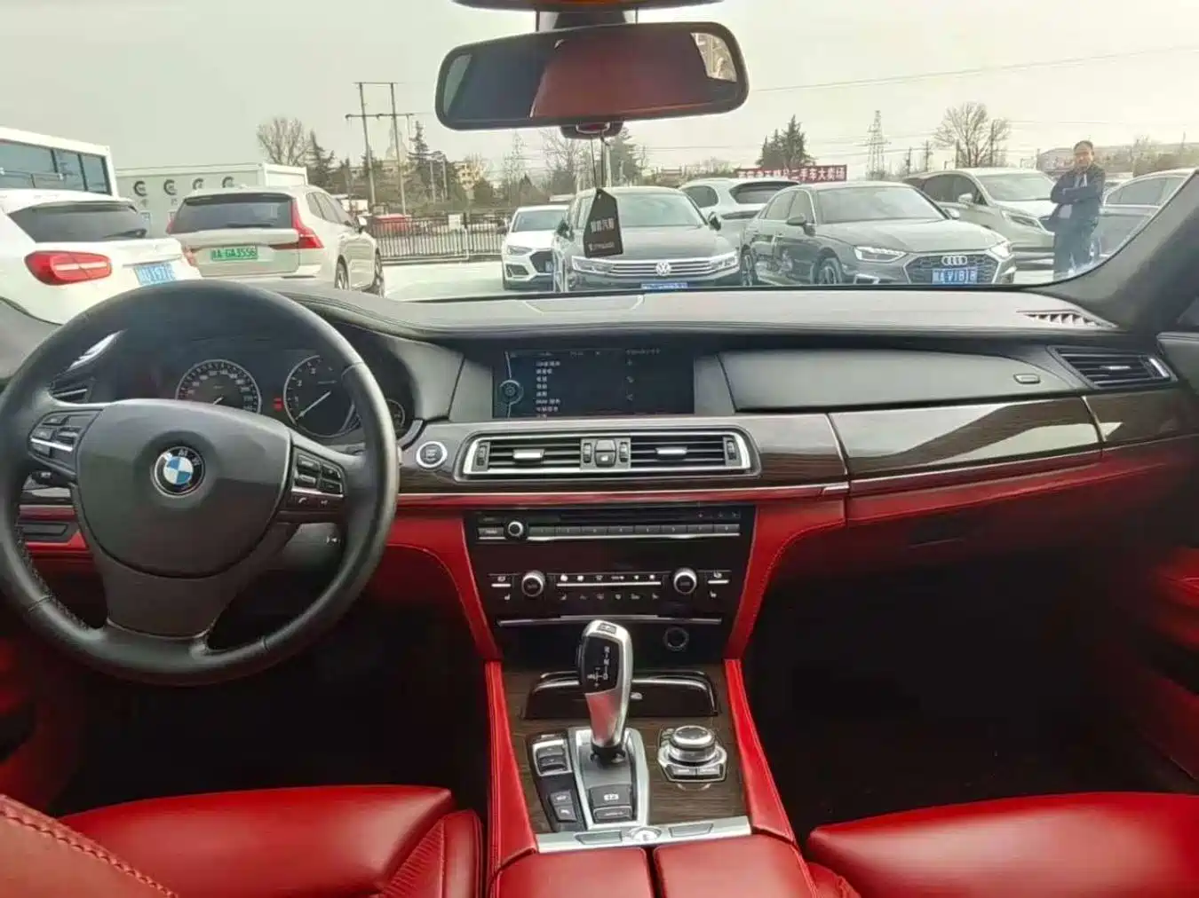 BMW 7 Series 2010 750Li фото 6