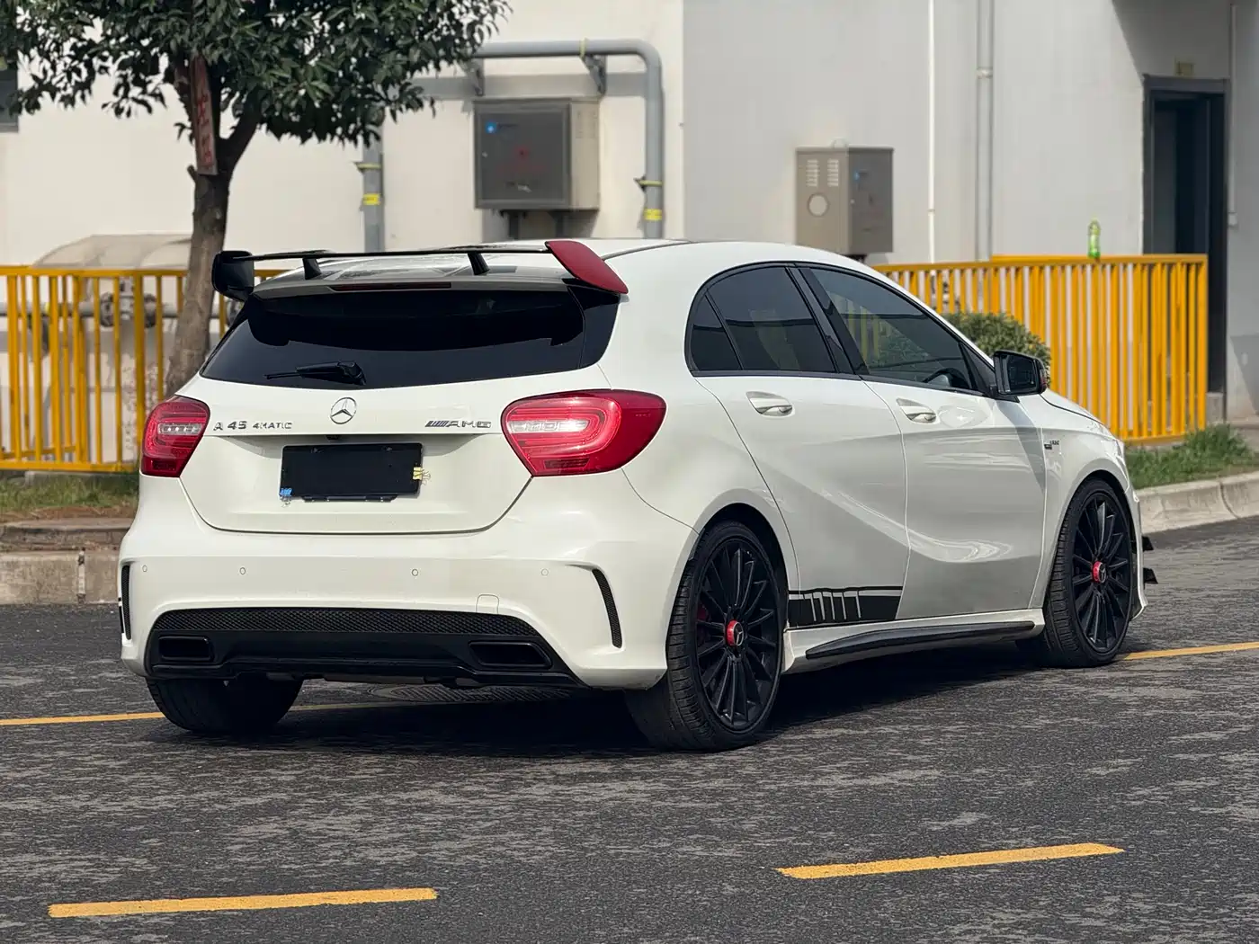 Mercedes-Benz A-Class AMG (Import) 2014 AMG A 45 4MATIC фото 6
