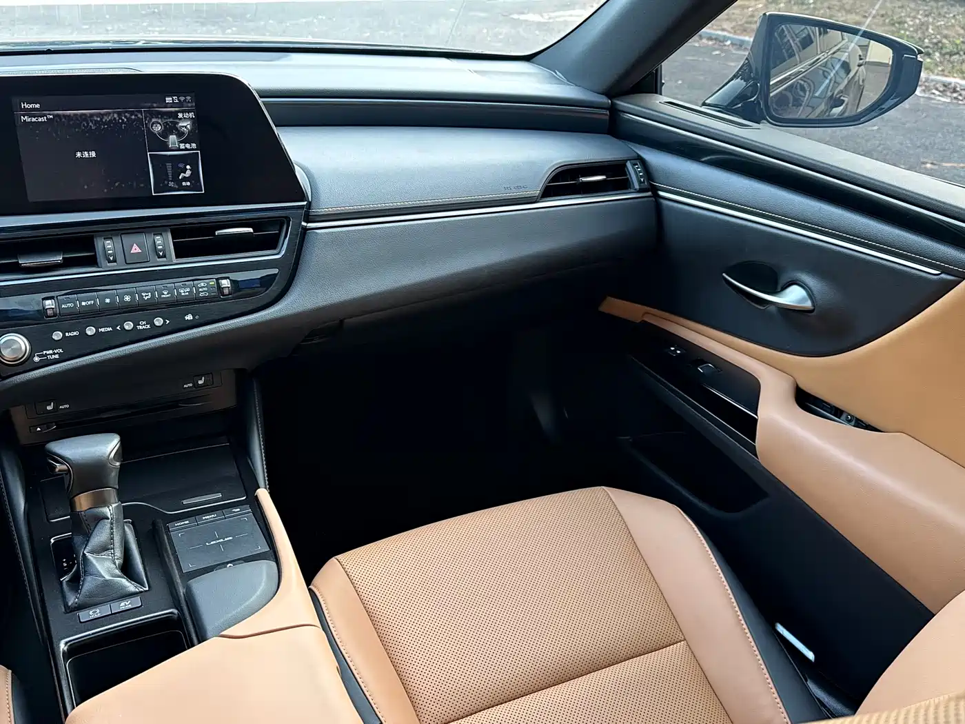 Lexus ES 2021 300h Excellence Edition фото 7