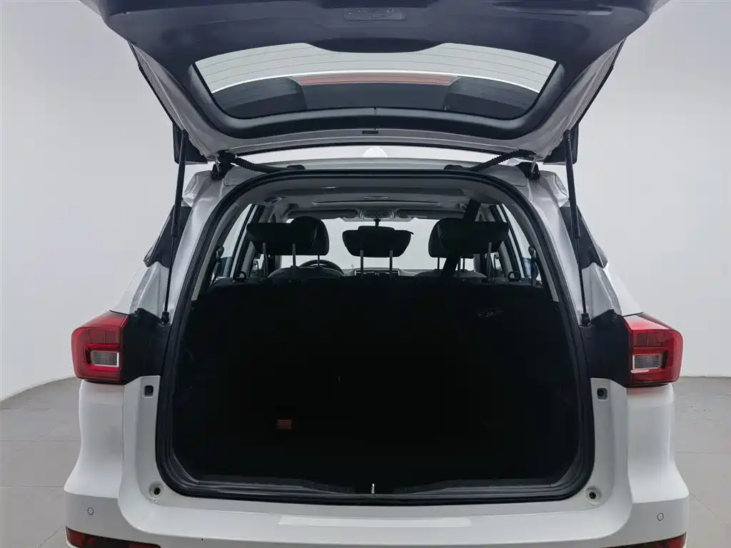 Haval M6 2018 1.5T DCT 2WD Elite фото 16