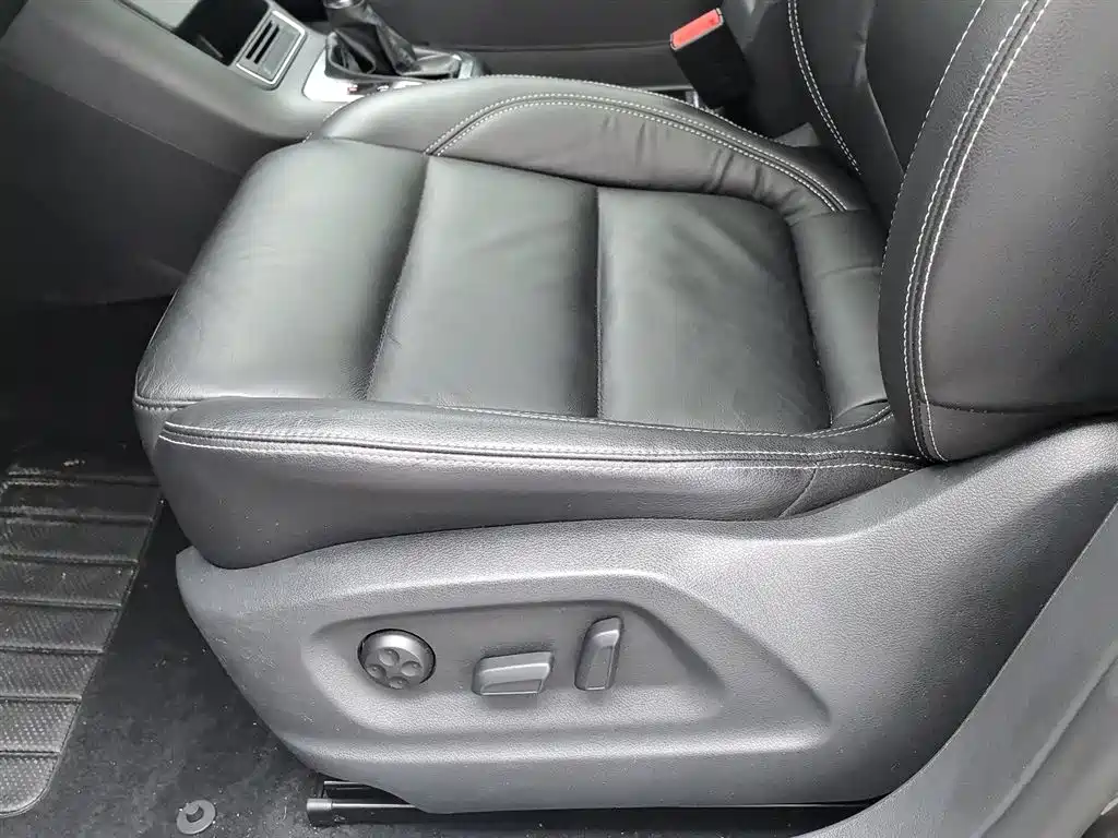 Volkswagen Tiguan 2017 300TSI Automatic 2WD Silk Road Comfort Edition фото 20