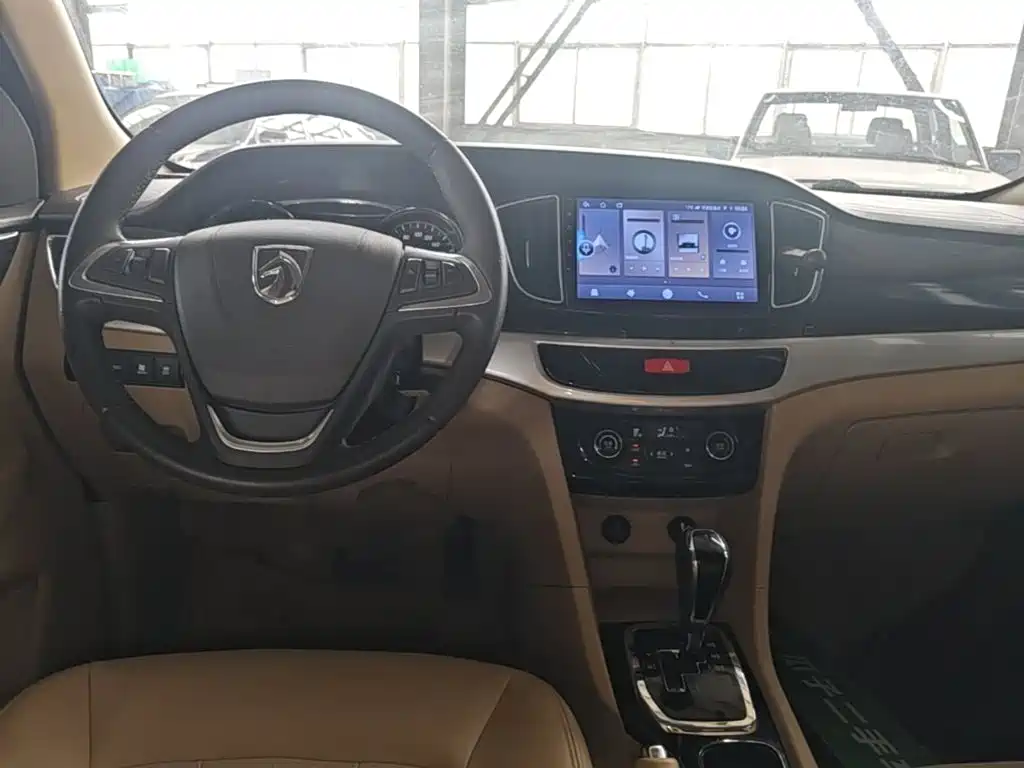 Фото 10 - Baojun 730