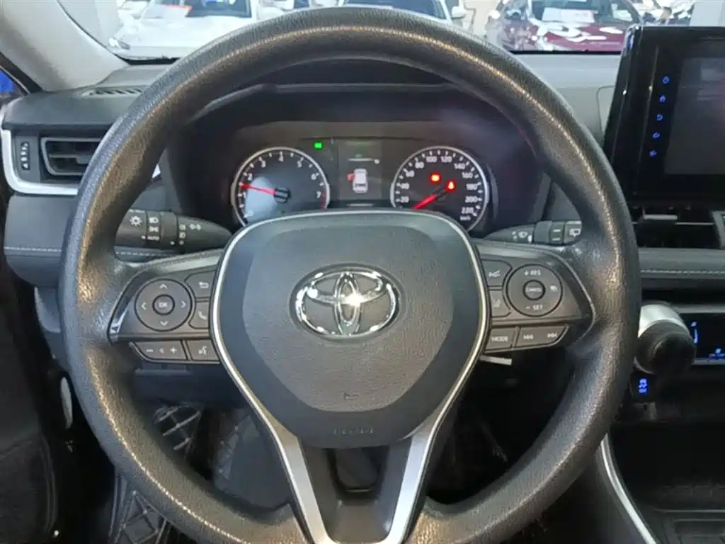 Toyota RAV4 Rongfang 2021 2.0L CVT 2WD Urban фото 11
