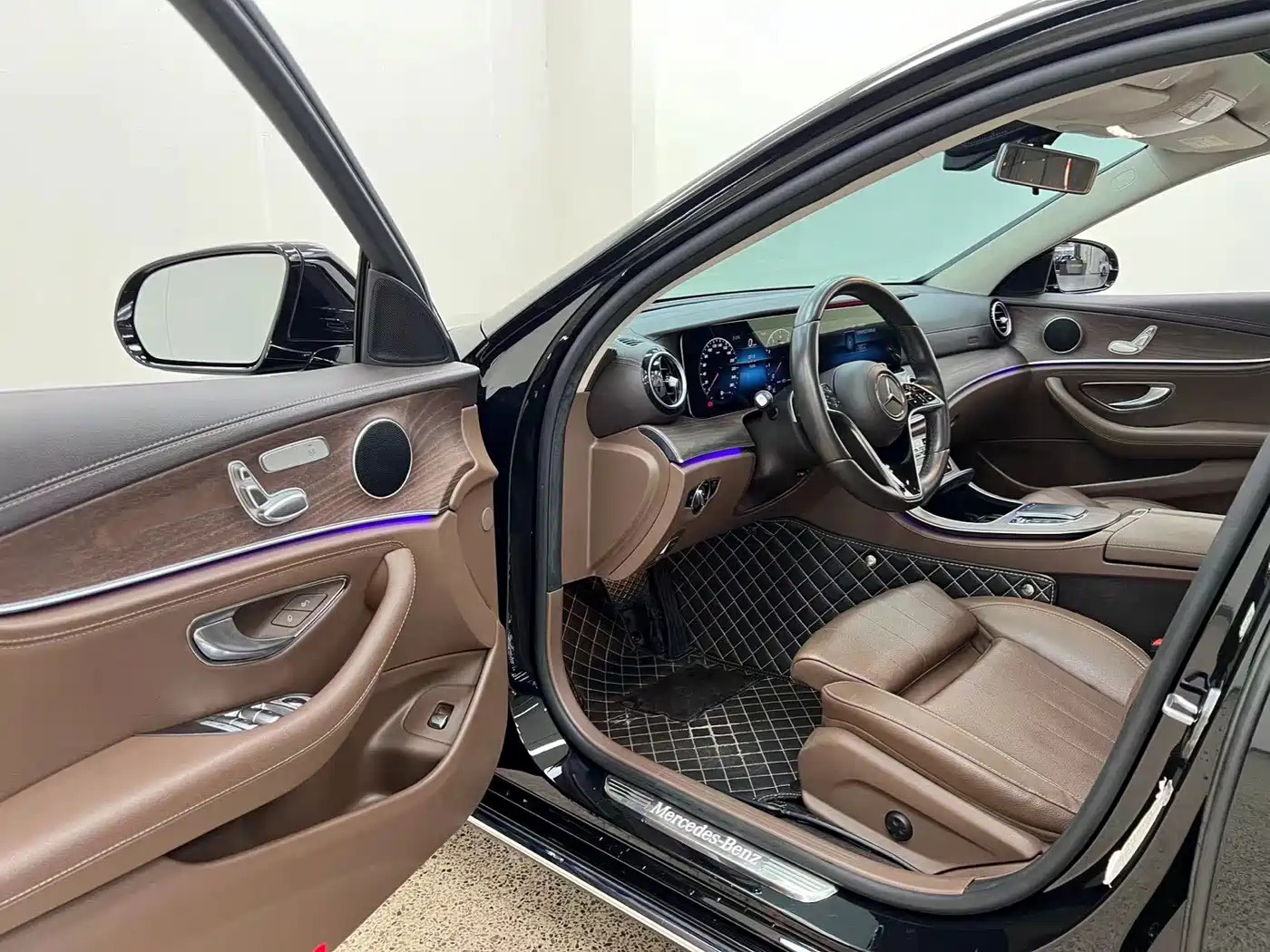 Mercedes-Benz E-Class 2021 E 260 L фото 4