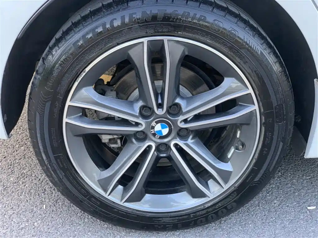 BMW 2 Series Touring 2018 218i M Sport Package фото 13