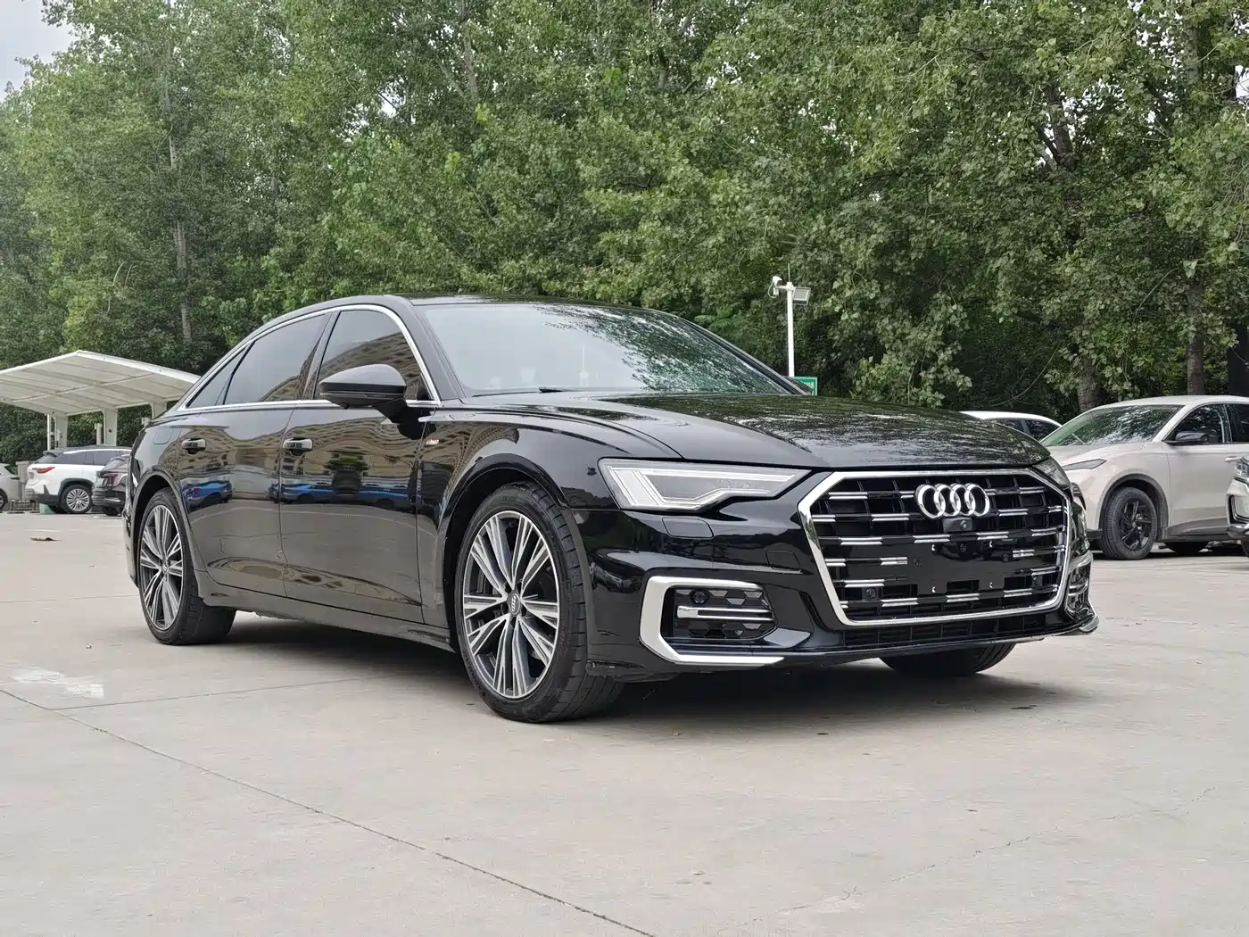 Audi A6L 2021 40 TFSI Luxury Sport фото 3