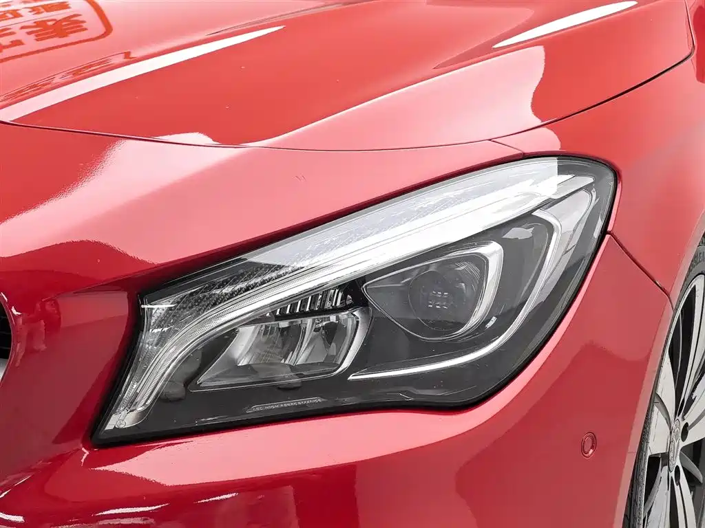 Mercedes-Benz CLA (Import) 2017 CLA 200 Fashion фото 7
