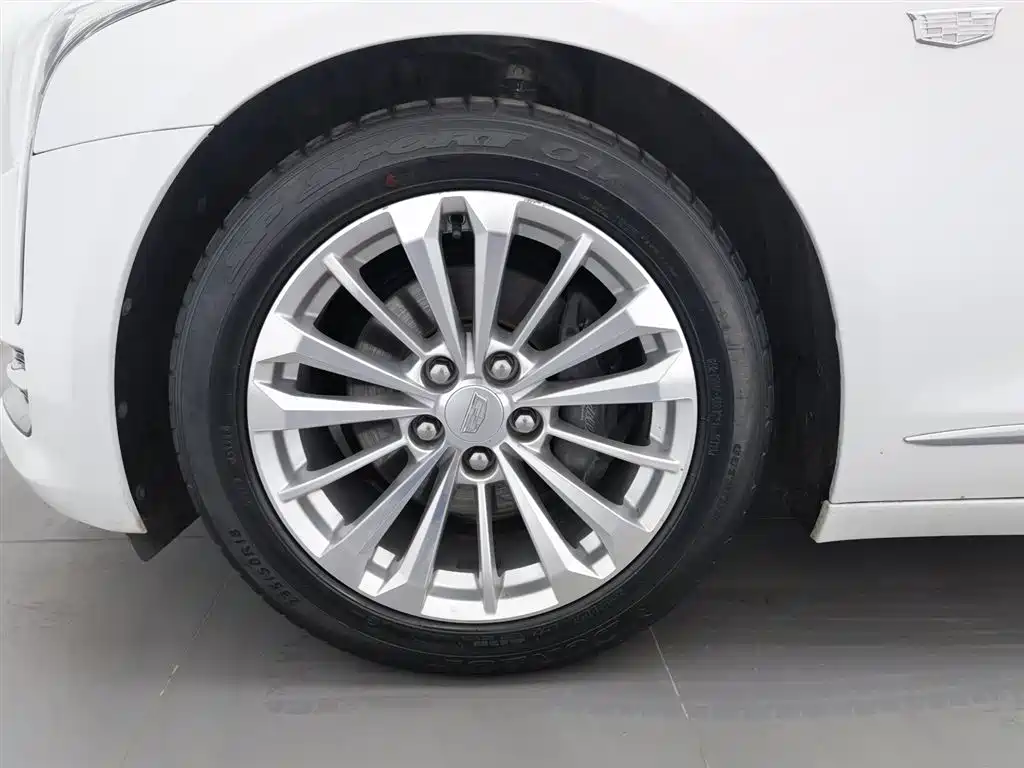 CADILLAC CT6 PLUG IN