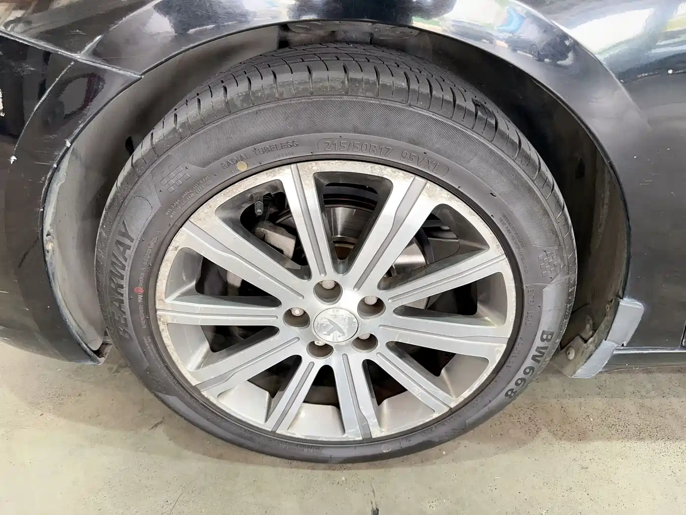 Peugeot 408 2015 Model 1.2T Automatic Luxury Edition фото 5