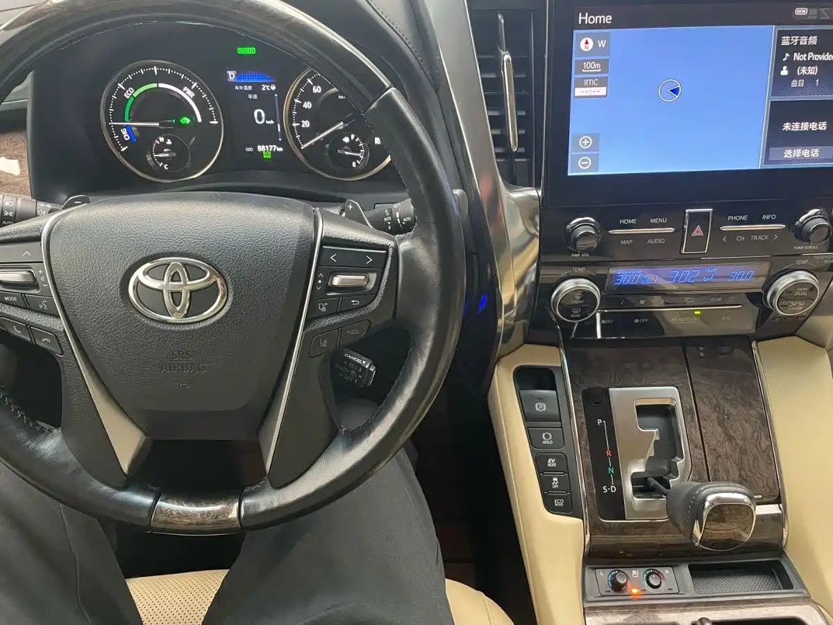 Toyota Alphard 2021 Hybrid 2.5L Ultimate фото 8