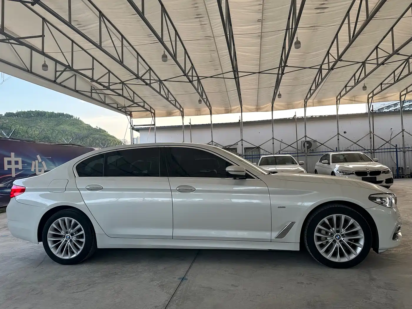 BMW 5 Series 2018 Facelift 530Li Leading Luxury Package фото 4