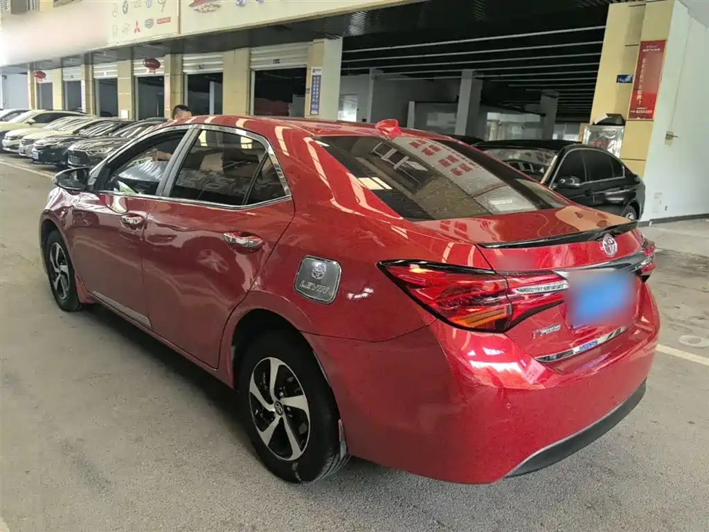 Toyota Levin 2017 Facelift 185T CVT Elite (China V) фото 5