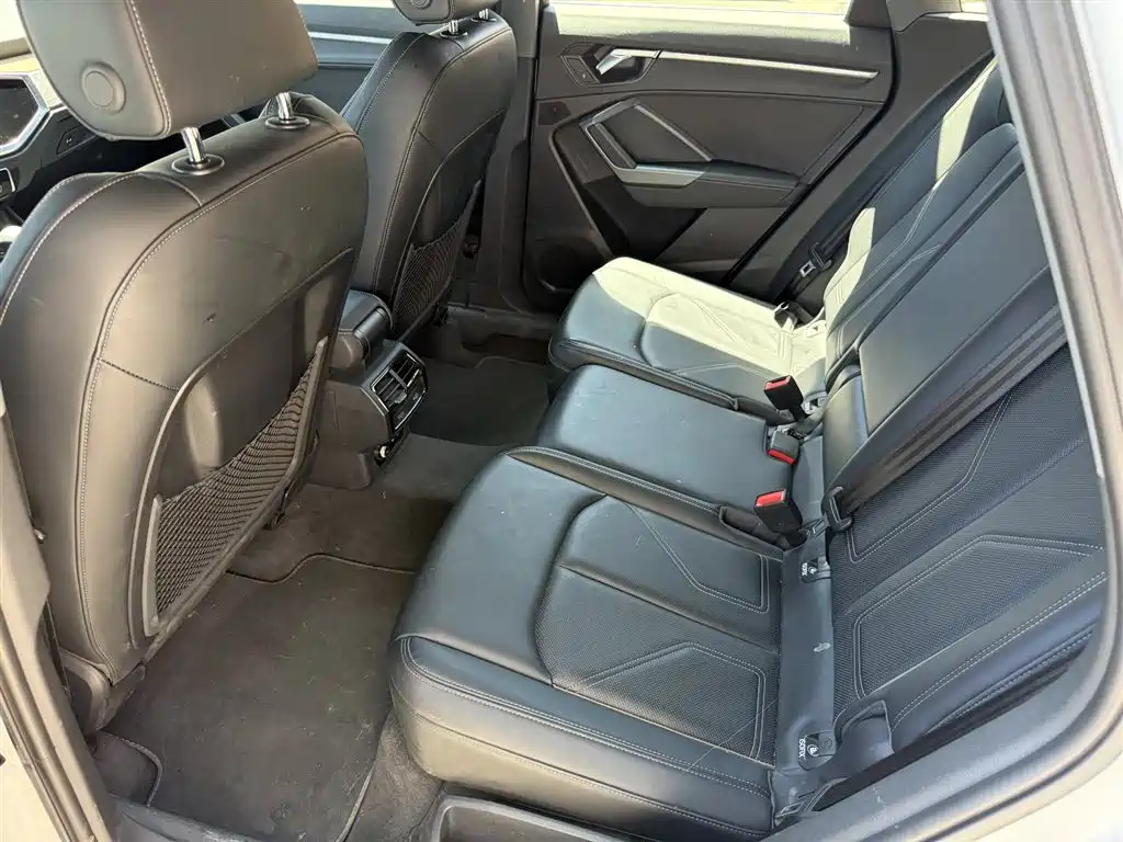 Audi Q3 2024 35 TFSI Fashion Elegance фото 14