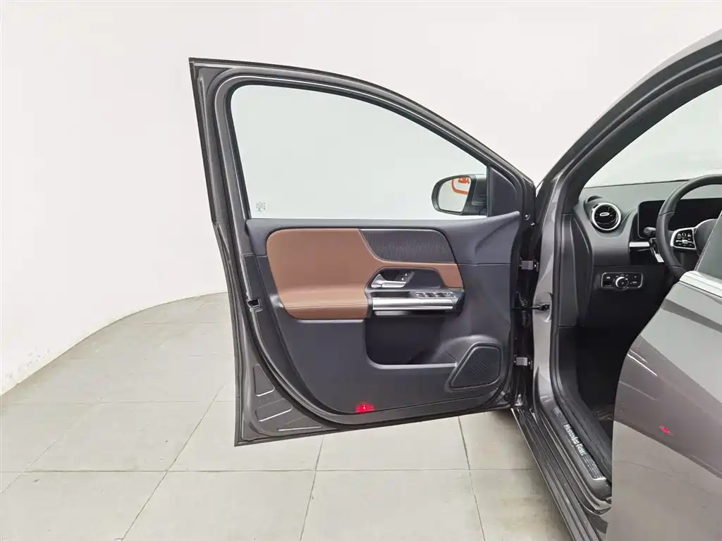 Mercedes-Benz B-Class 2020 B 200 Sport Edition фото 8