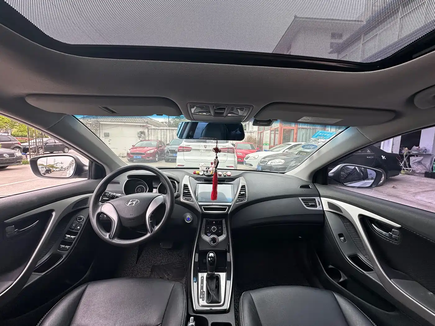Hyundai Langdong 2013 1.6L Automatic Leading фото 10