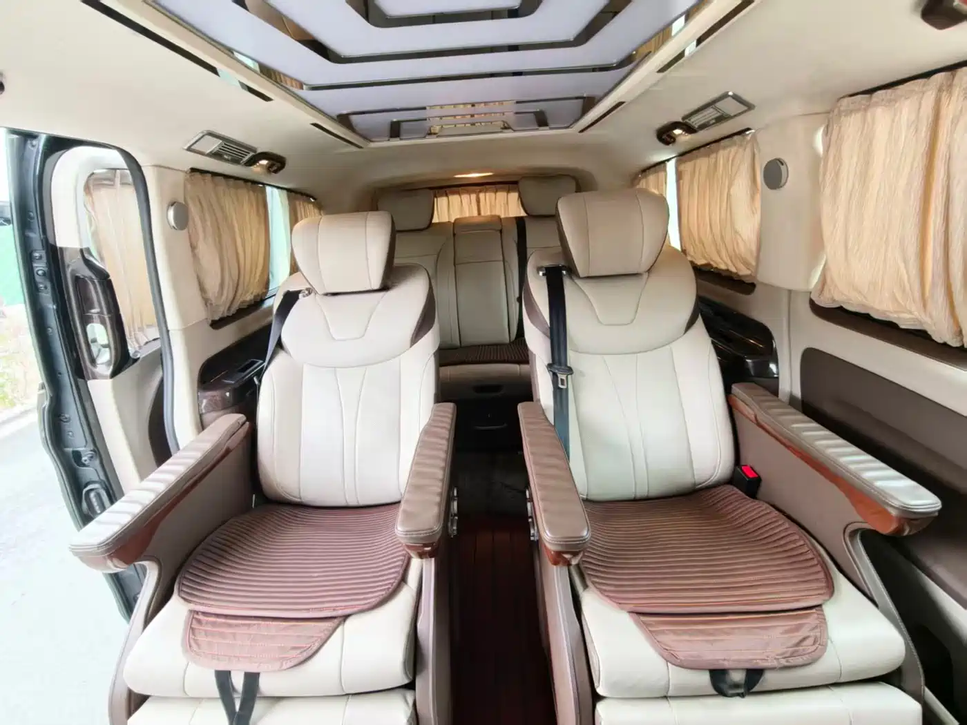 Mercedes-Benz Vito 2018 2.0T Elite Edition 7-seater China VI фото 5