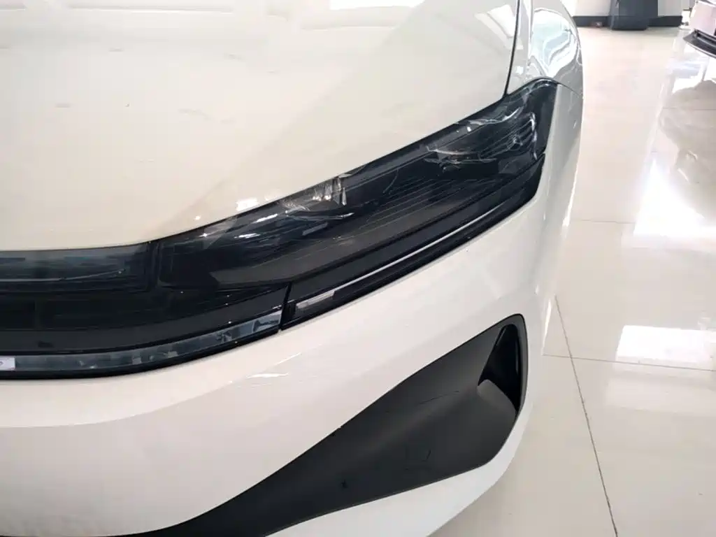 Volkswagen Sagitar 2026 2025 300TSI DSG Mid-range Edition
