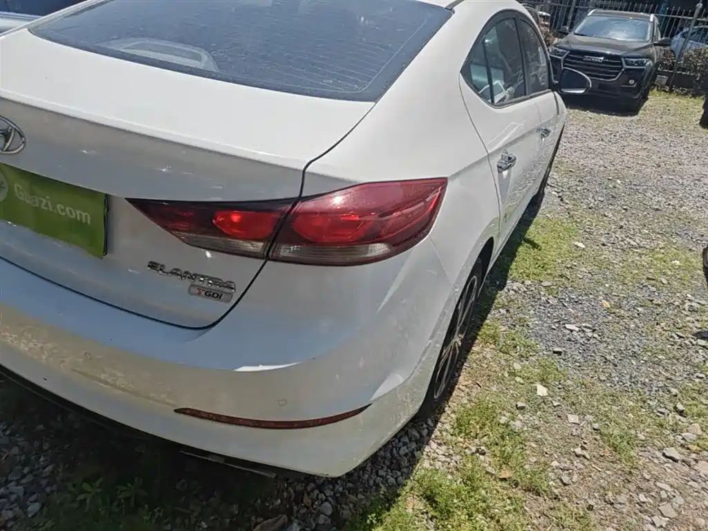 Hyundai Elantra 2018 1.4T DCT Dynamic·Vitality Model фото 8