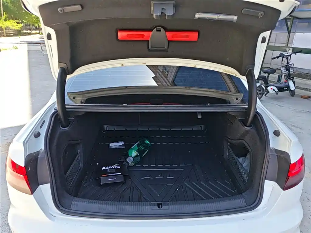 Audi A4L 2024 40 TFSI Luxury Dynamic фото 19