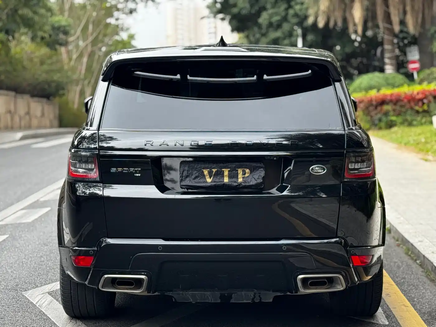 Land Rover Range Rover Sport 2021 3.0 L6 Gloss Black Edition фото 6