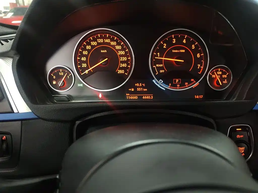 BMW 3 Series 2017 330i M Sport фото 19